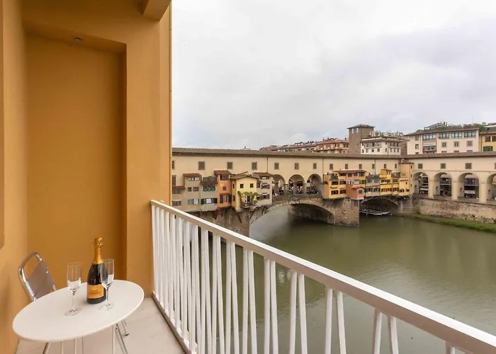 Ponte Vecchio View Open Space